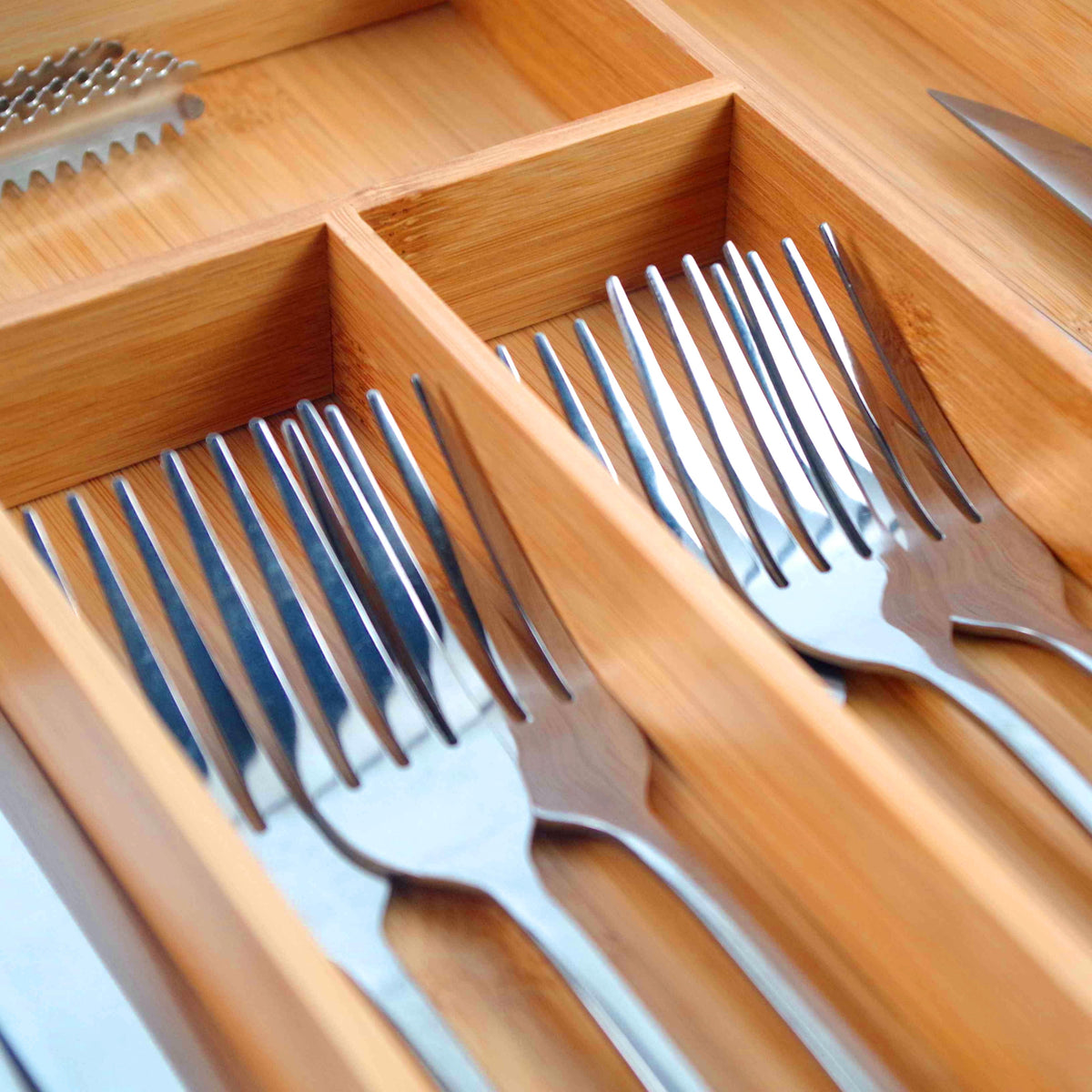 Expandable Bamboo Drawer Tray, 8 Compartments